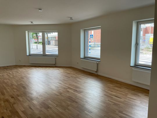 Östergatan, Tomelilla - Photo 1