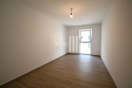 New 3.5 room apartment for rent in Vouvry - Photo 4