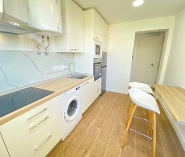 Calle de Orio, Madrid, Community of Madrid 28041 - Photo 3