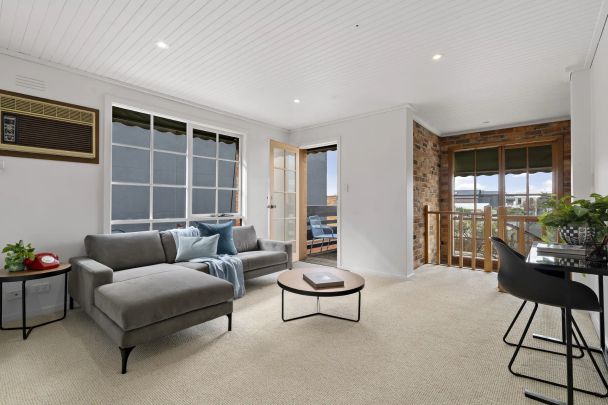 Victorian Class with Scale & Scope - Photo 1