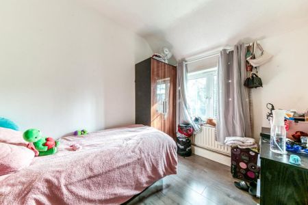 3 bedroom maisonette to rent - Photo 2