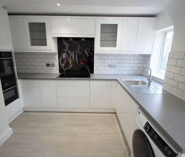 Hollydale Close, Reading, RG2 - Photo 3