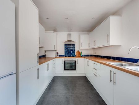 Salisbury Road Room 4 - Photo 3