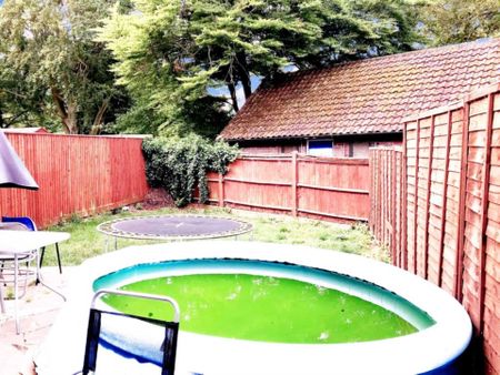 Fairfax Crescent, Aylesbury - Photo 4