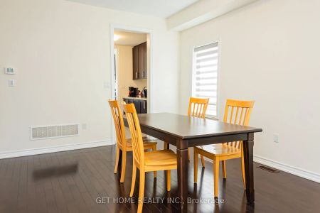 Detached Home For Lease | E9044678 - Photo 5