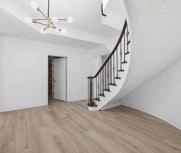 For Lease - 394 Patricia Avenue, Toronto, Ontario - Photo 2