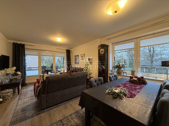 Großartige 4 Zimmerwohnung im Stadtkern mit Fahrstuhl und Tiefgaragenstellplatz - Photo 1