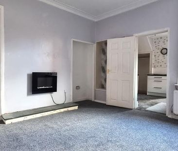 2 bedroom ground floor flat to rent - Photo 3