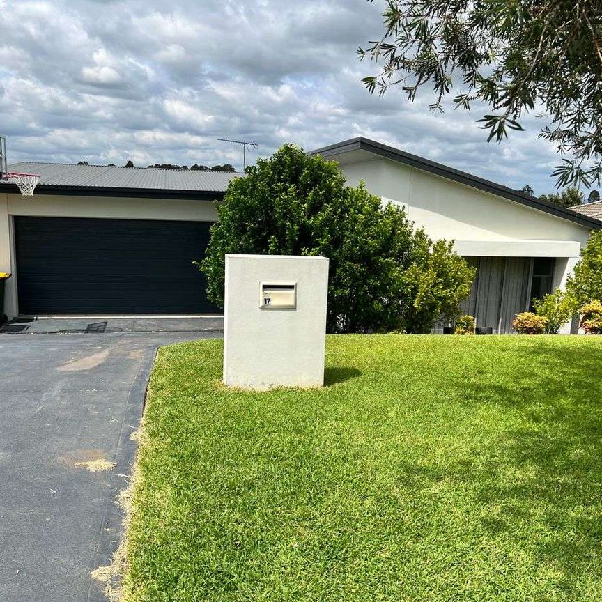 Contemporary Home in Sought After Estate - Photo 2