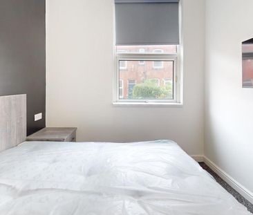 5 bedroom terraced house to rent - Photo 5