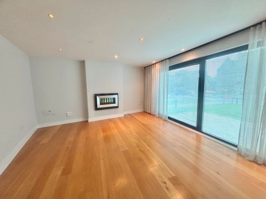 Castle View, Clyne Castle, Blackpill, Swansea - Photo 1