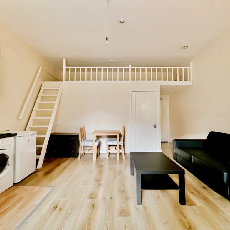 Studio, Flat 11 Cromwell House, 149 - Photo 1