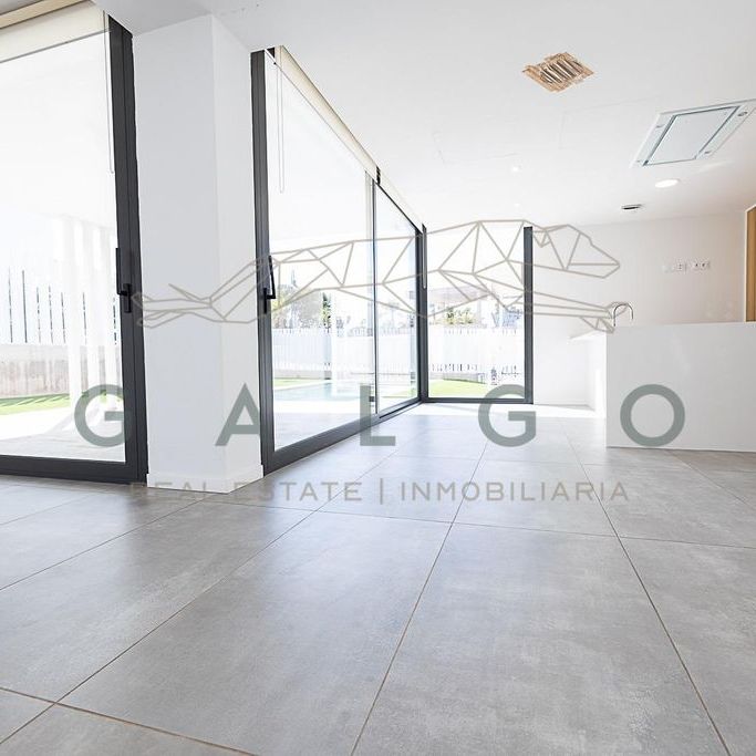 Luxury 3 room Detached House for rent in Bétera, Spain - Photo 1