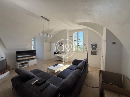Location Maison 4 pièces 141m² LA LONDE LES MAURES 83250 - Photo 2