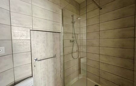 Location Appartement P2 Bessan - Photo 2