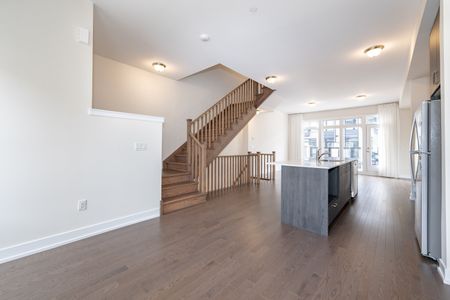 For Lease - 28 Credit Lane, Richmond Hill, Ontario - Photo 3