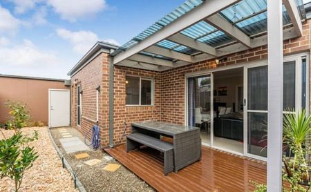 Stylish & Low-Maintenance Living in Prime Altona North Location - Photo 4