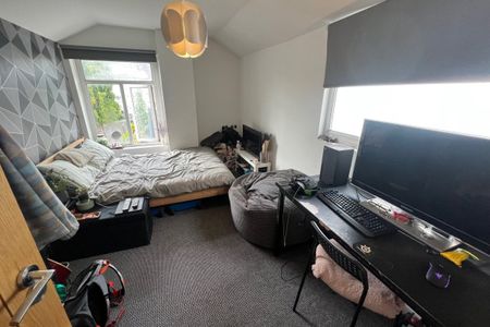 Topaz Street - Photo 2