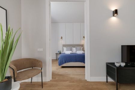 Carrer de Sepúlveda, Barcelona, Catalonia 08015 - Photo 3