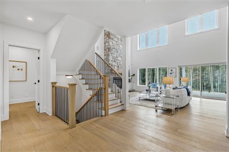 For Lease - 8 Clydesdale Court, Oro-Medonte, Ontario - Photo 3