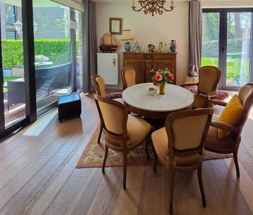service flat met 1 slaapkamer en tuin + mogelijkheid tot parkeerplaats - Photo 2