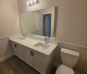 For Lease - 5865 Dalebrook Crescent Unit# 19B, Mississauga, Ontario - Photo 2
