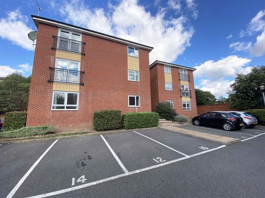 2 bedroom Flat to rent - Photo 1