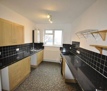 3 bedroom flat to rent - Photo 6