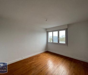 Location Appartement 4 pièces 99m² LORIENT 56100 - Photo 2