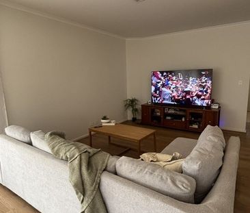 4-bedroom shared house / townhouse, Martin Pde - Photo 2