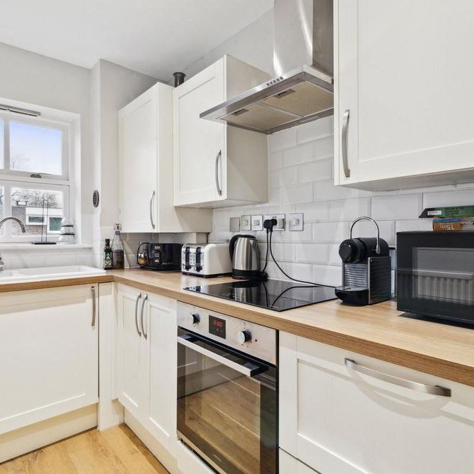 2 bedroom flat to rent - Photo 1