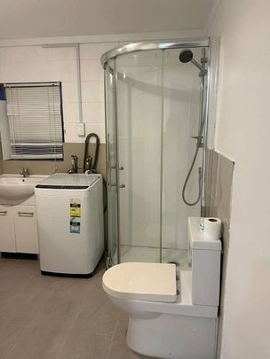 Newly renovated and cozy granny unit/ 1 bedroom - Photo 1