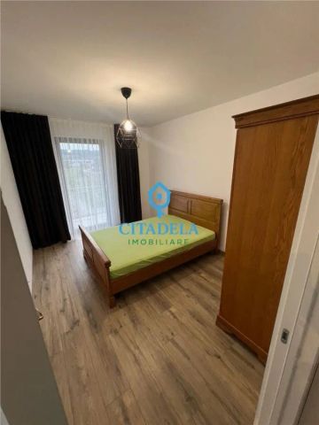 Apartament 2 camere bloc nou ,Cetate 400 eur - Photo 5