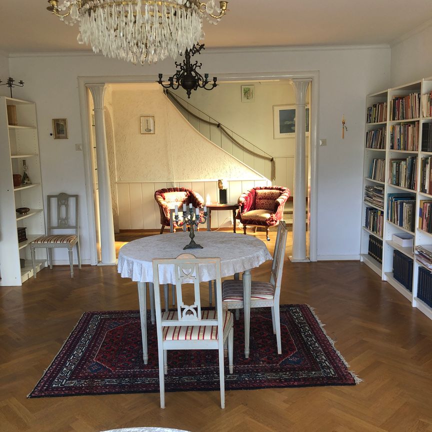 Idrottsvägen, Surte - Photo 1