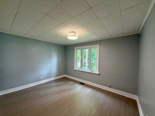 For Lease - 220 Ruggles Avenue, Richmond Hill, Ontario - Photo 1