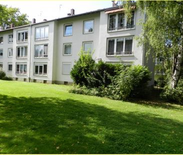 Top renovierte voll möblierte 3 Zimmerwohnung mit Parkplatz und Gar... - Photo 5