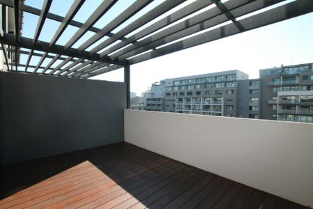 Two storey 2 bed, 2 bath apartment with terrace and Carspace**1st Open Inspection Wednesday from 5.15-5.30pm (No prior access) - Photo 2