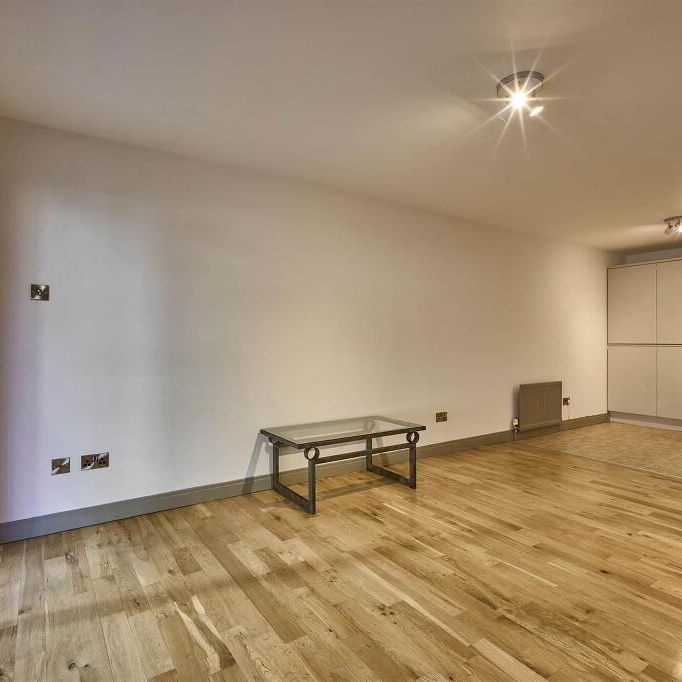 Apartment 202 Margarita Plaza 81 Adelaide Street, Belfast, BT2 8FF - Photo 1