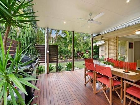 Family Home in Noosaville - Photo 3