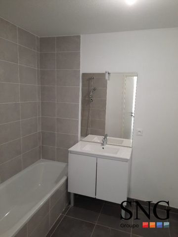 T3 AVEC TERRASSE ET PARKING DOUBLE - Photo 3