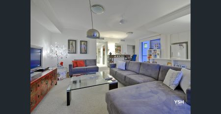 Modern Comfort and Lifestyle in Sought-After New Farm! - Photo 2