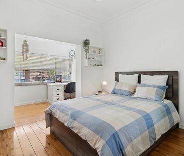 Charming residence for blissful family living - Photo 4