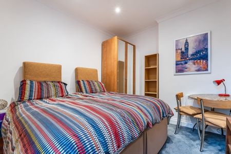 flat to rent - Photo 2