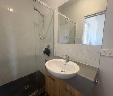 Modern 2-Bedroom Townhouse In Munno Para! - Photo 6