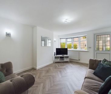 3 bedroom semi-detached house to rent - Photo 3