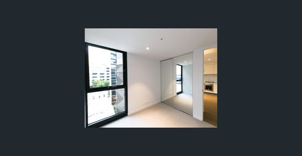 Luxury 2 Bedroom Apartment in Perfect Location close to Everything! - Photo 1