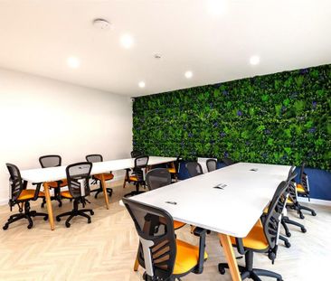 1 bedroom in a flat share to rent - Photo 2