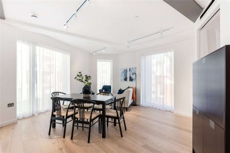 Beautiful 3 bedroom, apartment in a stylish boutique development (with concierge), which has been furnished to a high standard, just 0.2 miles (approx.) to St. James Park station. - Photo 4