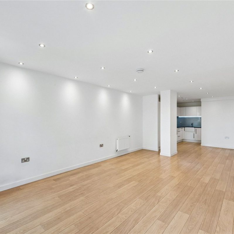 Eagle Heights, N17, London - Photo 1