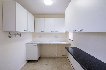 2 bedroom semi-detached house to rent - Photo 4